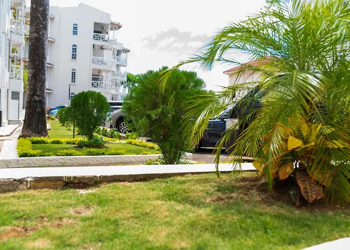 Falcon Views - Airport Transportation Available-security-gated * Montego Bay