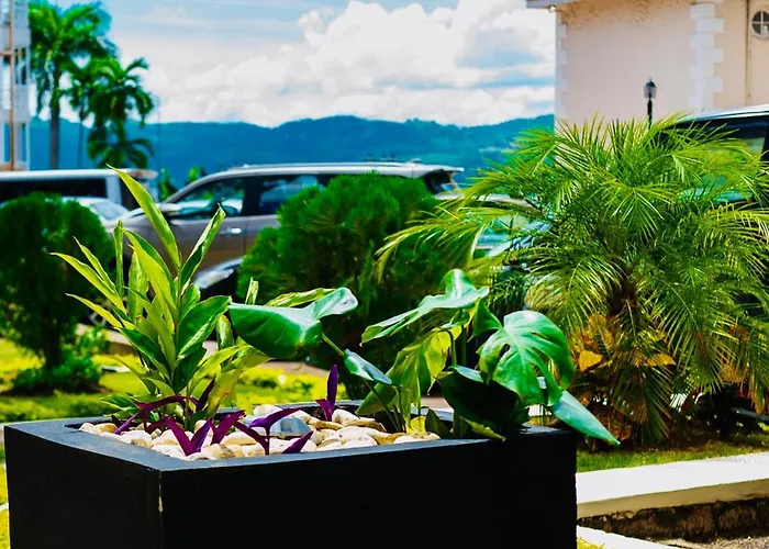 Falcon Views - Airport Transportation Available-security-gated Apartamento Montego Bay