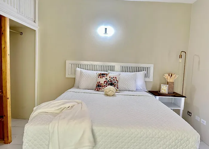 Falcon Views - Airport Transportation Available-security-gated Apartamento Montego Bay